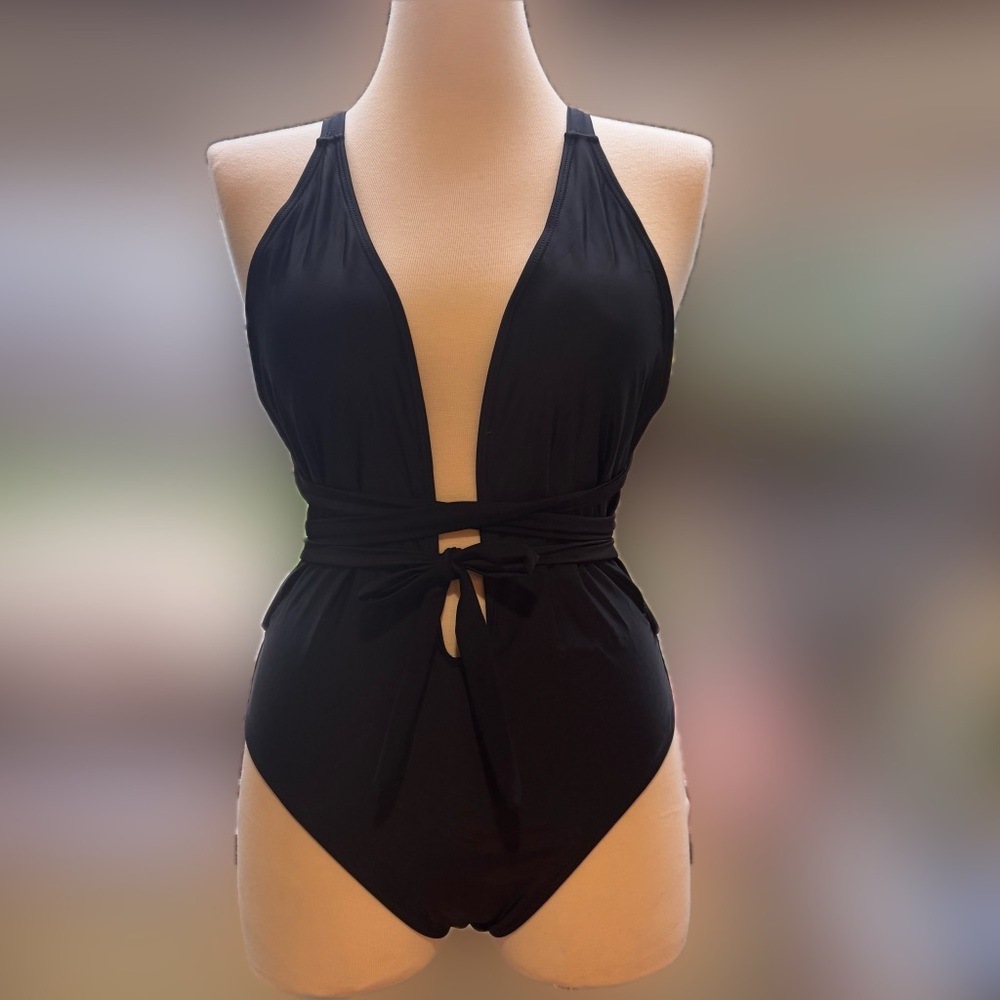 SweatyRocks Black Criss Cross One Pieces Swimsuit - Picture 4 of 11